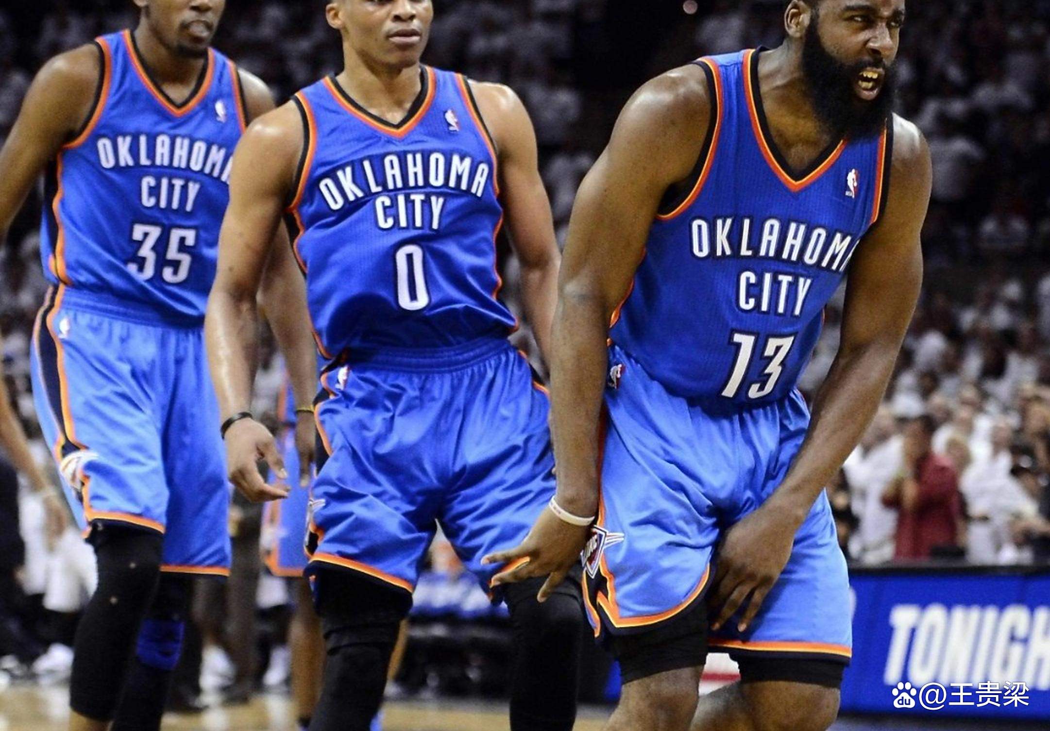 俄克拉荷马雷霆训练开放日,今晚再遭质疑引欢呼,欧冠在即,高层口径保持一致的简单介绍 俄克拉荷马雷霆训练开放日,今晚再遭质疑引欢呼,欧冠在即,高层口径保持一致的简单介绍