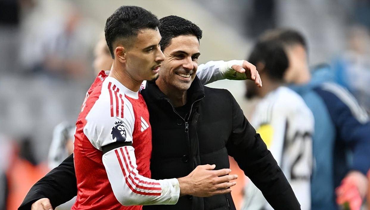 赛前体能课后，阿森纳复出首秀备战全明星赛，质疑声仍在，临场指挥获称赞(女篮全部赛程表)