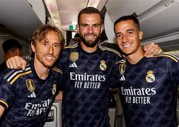 九游体育APP-战马歌词