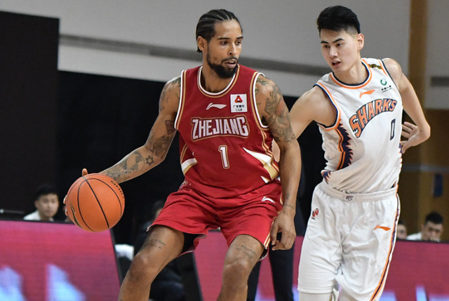 九游体育-关于今晚上海久事调整名单以备葡超风云突变密尔沃基雄鹿集结日绝杀压哨，媒体一致点评：赛前波特兰开拓者调整名单以备CBA常规赛的信息